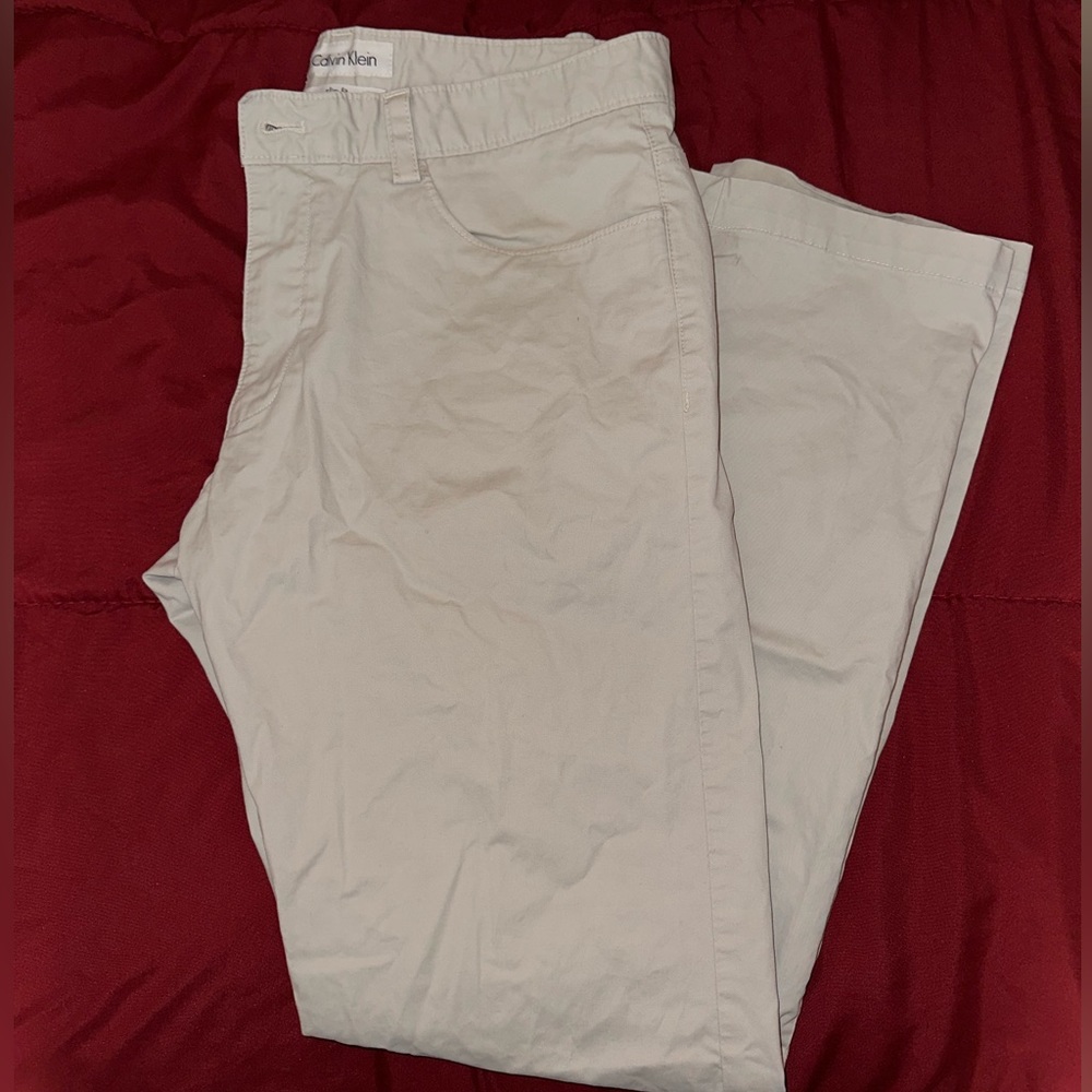 Calvin Klein Men's Stretch Sateen Casual Tan Pants